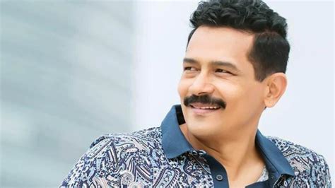 atul kulkarni photos|Atul Kulkarni Net Worth, Age, Height, Weight, Wife, Wiki  .